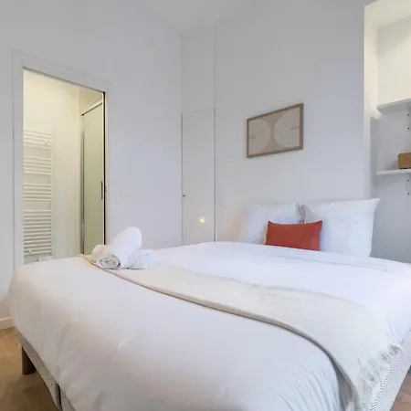 Centre Comfortable, Equipped Apartment! * Lille